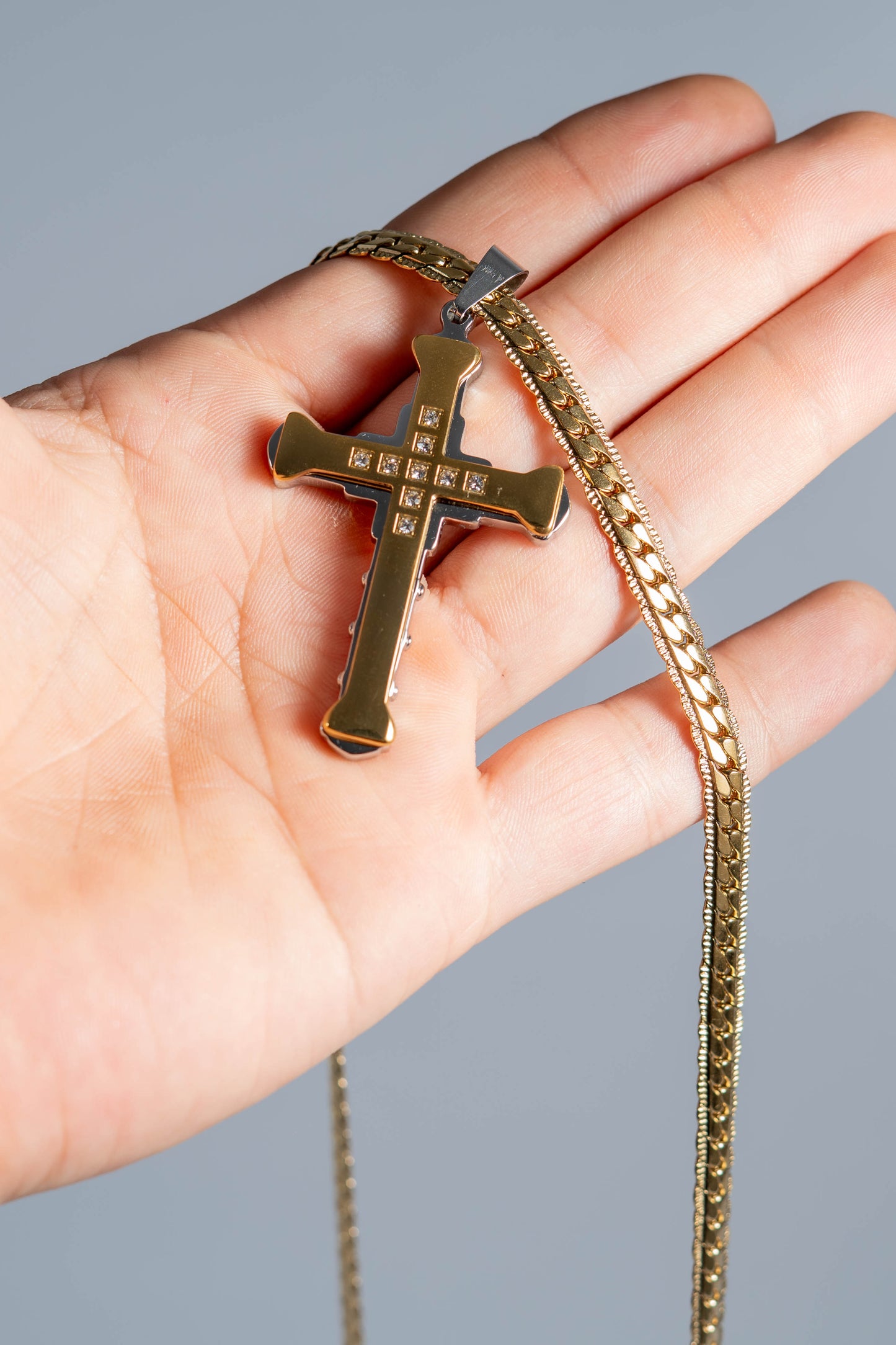 Dije Cruz de Cuadros