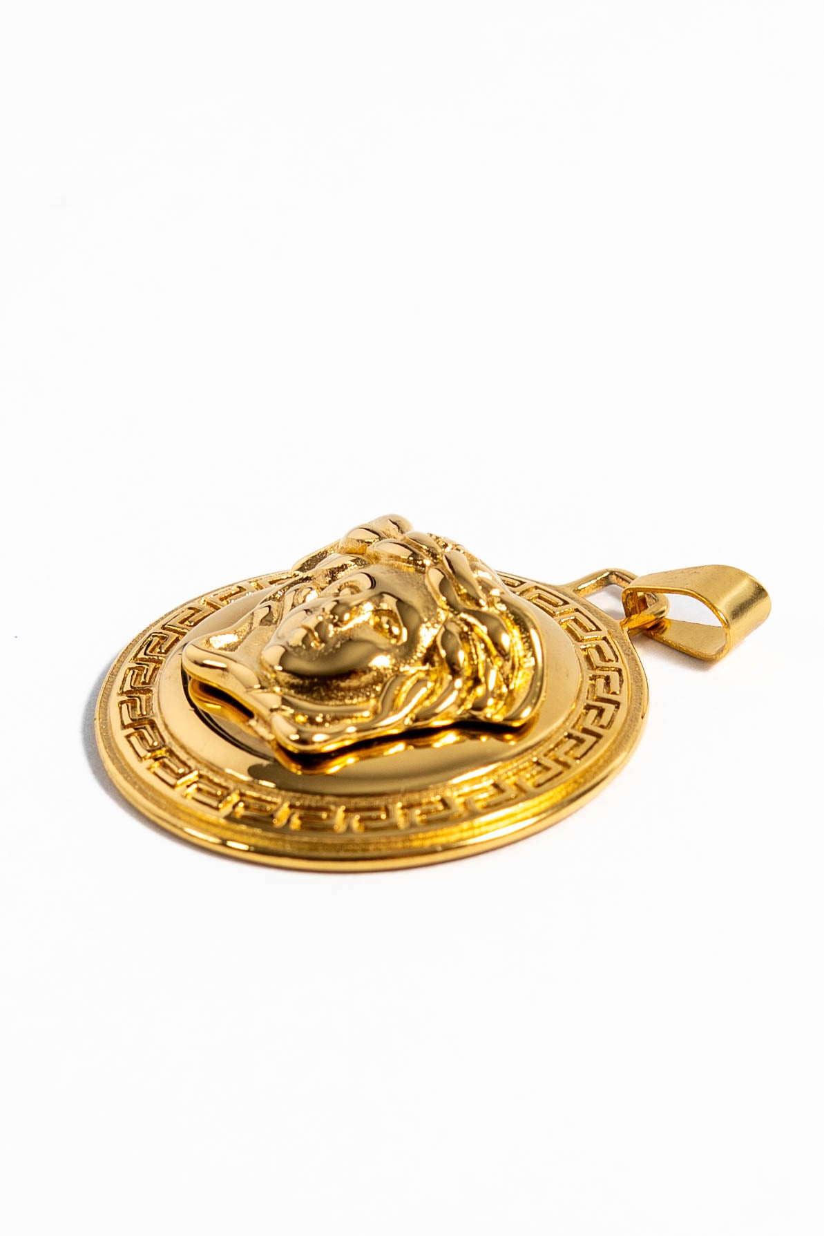 Dije Versace